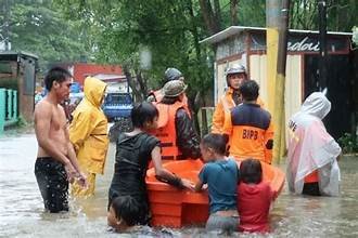 Hari Ini Ratusan Warga Kota Makassar Kembali Mengungsi Akibat Kebanjiran