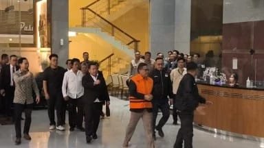 Dengan Tangan Terikat, Sekjen PDI Perjuangan Hasto Kristiyanto Resmi Ditahan KPK. (Foto: Ist)