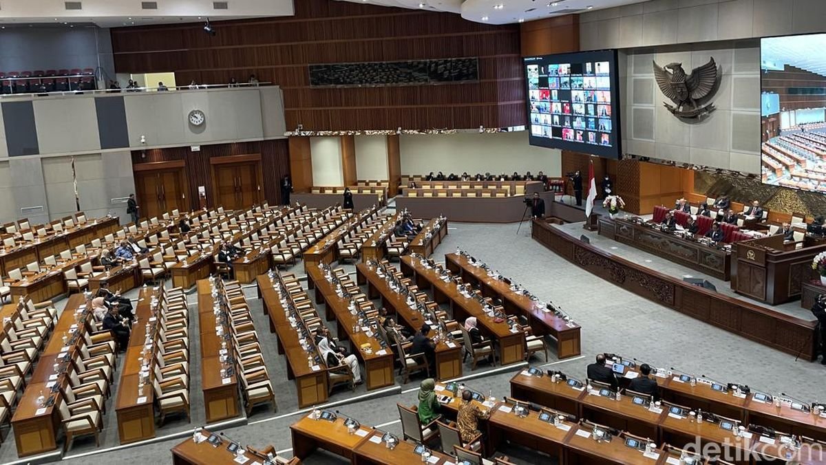 DPR RI Sahkan Revisi Undang-Undang Minerba dalam Rapat Paripurna. (Foto: Ist)