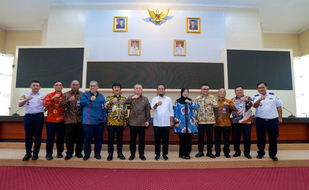 Andi Sudirman Paparkan Program 'Sulsel Terkoneksi' di Hadapan Menteri Perhubungan. (Foto: Humas Pemprov SUlsel)