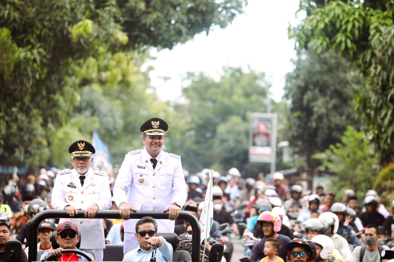 Usai Retret di Magelang, Bupati Uji Nurdin Disambut Ribuan Warga saat Tiba di Bantaeng. (FOto: Ist)