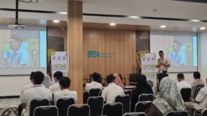 Dirangkaikan Buka Puasa Bersama, Pemuda ICMI Sulsel Gelar Diskusi Ekonomi Syariah untuk Generasi Muda. ( Foto: Ikolom.News)