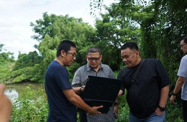 Wali Kota Makassar Gandeng Dirut Jakpro Rancang Stadion Baru di Untia. (Foto: ist)