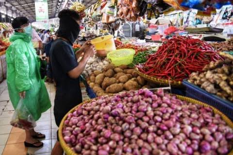 Harga Pangan Hari Ini: Bawang Merah Rp44 Ribu, Cabai Rawit Rp74 Ribu per Kilogram
