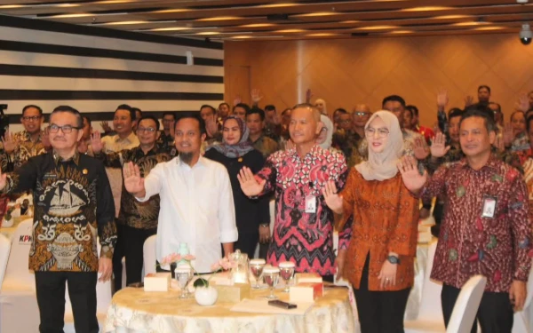 Gubernur Andi Sudirman Paparkan Strategi Antikorupsi Sulsel di Hadapan KPK RI