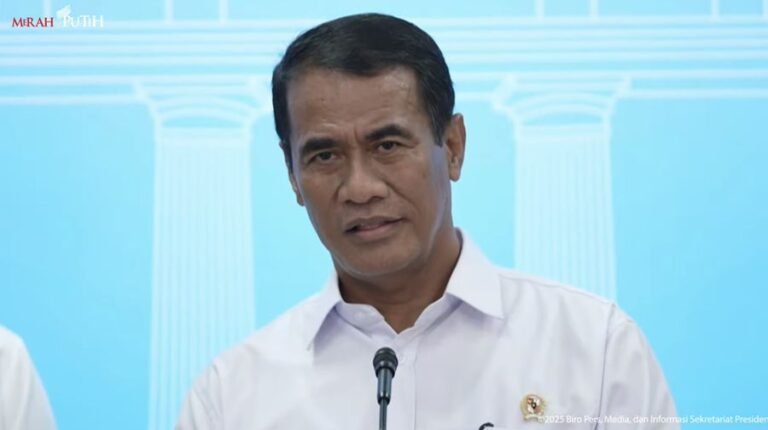 Mentan Pecat Dua Pegawai Terlibat Pungli Proyek Rp27 Miliar
