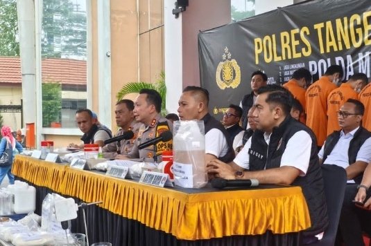 Pengedar Narkoba Sintetis Gunakan Instagram, Polisi Sita 21 Kg Senilai Rp21 Miliar