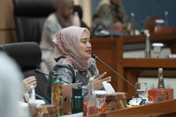 DPR Dukung Langkah Pemerintah Basmi Impor Tekstil Ilegal untuk Lindungi Industri Nasional