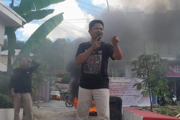PERKARA Mendukung Masyarakat Menolak Perencanaan Tambang Emas Oleh CV Hadaf Karya Mandiri Di Kabupaten Enrekang