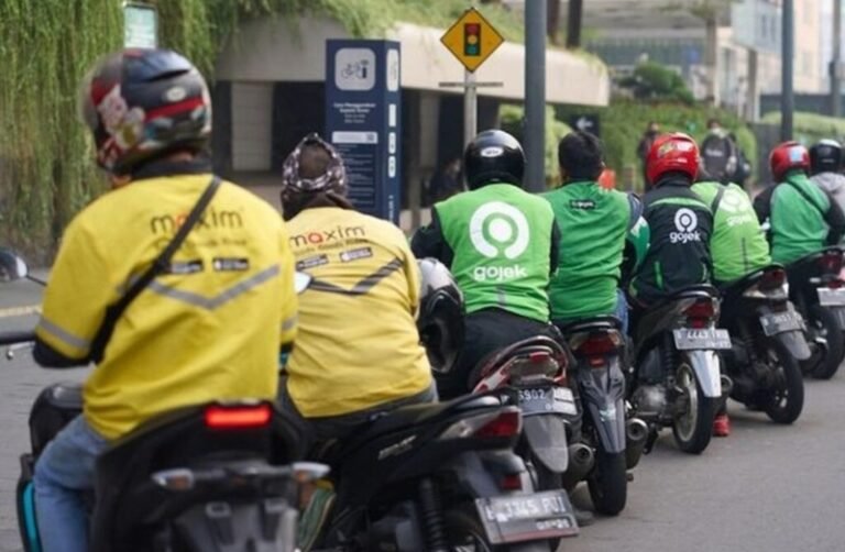 Golkar Perjuangkan Payung Hukum bagi Pekerja Ojek Online