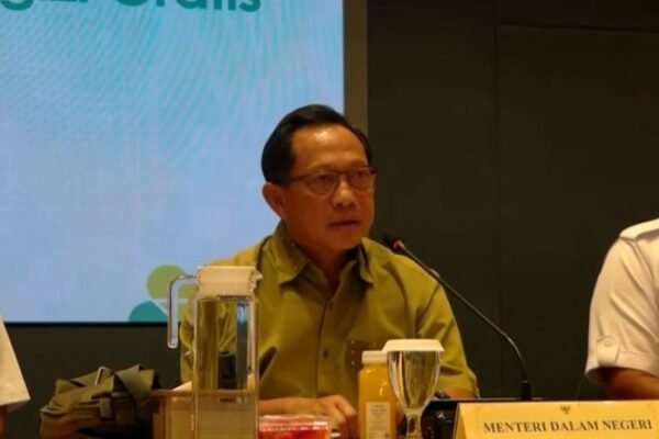 Tito Karnavian Soroti Pemborosan Anggaran Pemda, Puji Efisiensi Kabupaten Lahat