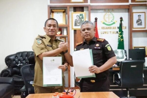 Bupati Luwu Timur dan Kejari Teken Pakta Integritas Kawal Proyek Strategis 2025