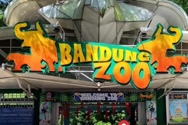 Skandal Bandung Zoo: Korupsi Rp600 Juta Dua Petinggi Divonis 7 Tahun