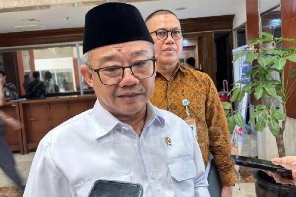 Kemendikdasmen Naikkan Insentif Guru Honorer Jadi Rp400 Ribu per Bulan Mulai 2026