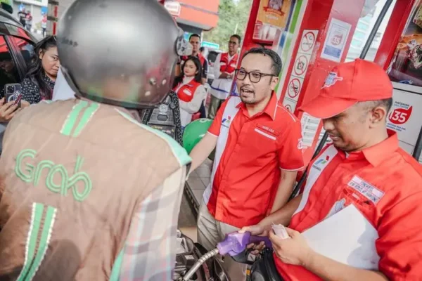 Dirut Pertamina Patra Niaga Turun Langsung Pantau Layanan SPBU di Jakarta