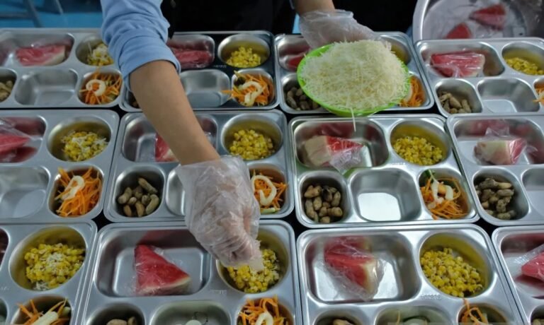Indef Dorong Pemerintah Libatkan Komunitas Lokal dalam Program Makan Bergizi Gratis