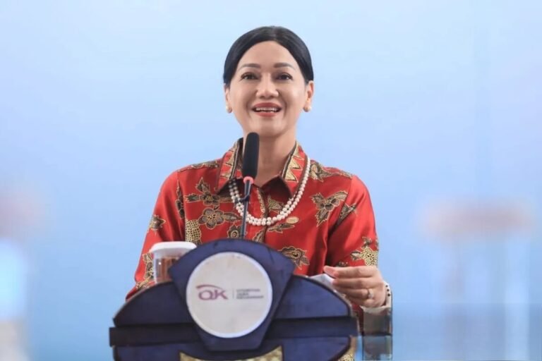 OJK Tunjuk Friderica Widyasari dan Hasan Fawzi sebagai Anggota Dewan Komisioner Pengganti