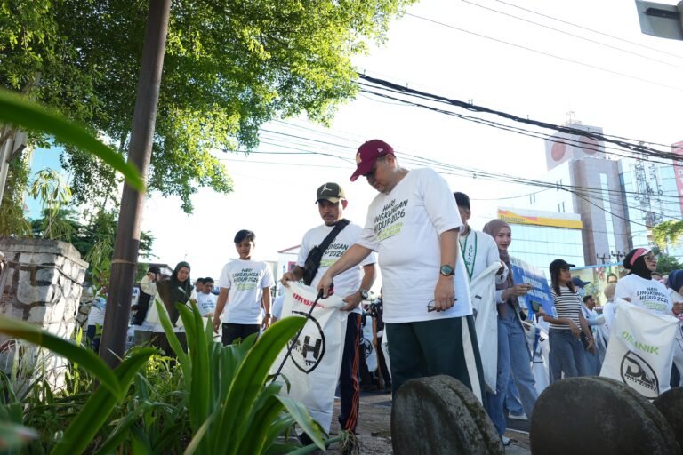 Munafri–Aliyah Pimpin Plogging HLH 2026 di Makassar, Ratusan Kg Sampah Terkumpul